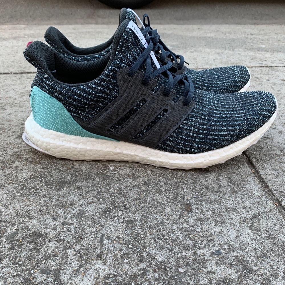 Adidas Ultraboost Parley Sz 12